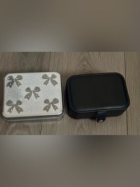 Women's Jewelry Travel Case Set - Silver Bow & Black Leatherette